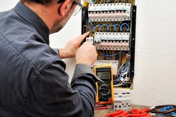 Newcastle electrical panel box professionals in WA near 98056